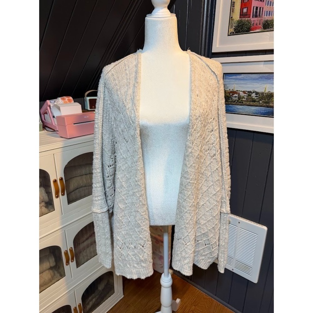 Women's Free People cozy sweater for all occasions - Size M/M